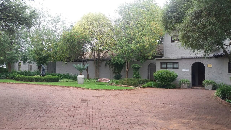 Others 4, Ilanga Estate, Mangaung