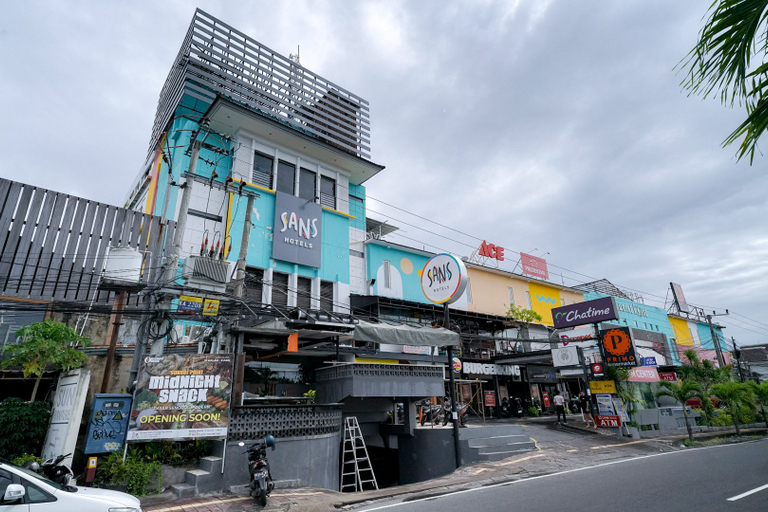 Exterior & Views 2, Sans Sunset Point Seminyak, Badung