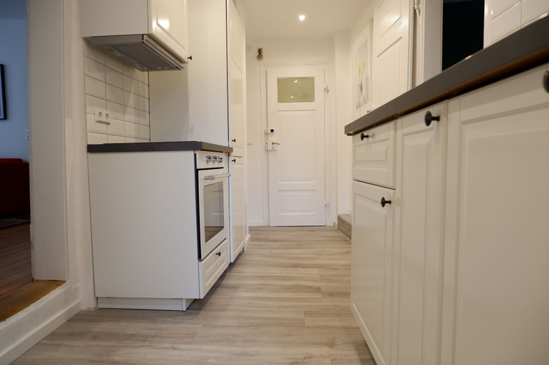 Others 4, 3-Zimmer Apartment mit 2 Bädern am Marktplatz, Tübingen