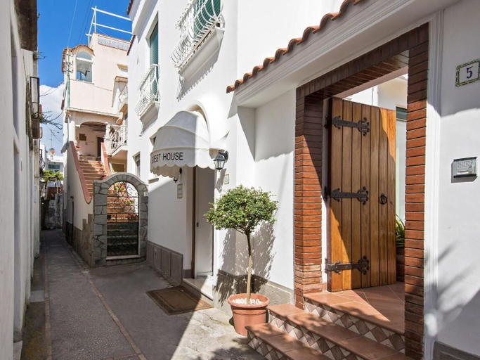 Exterior & Views 2, San Nicola Guest House, Napoli