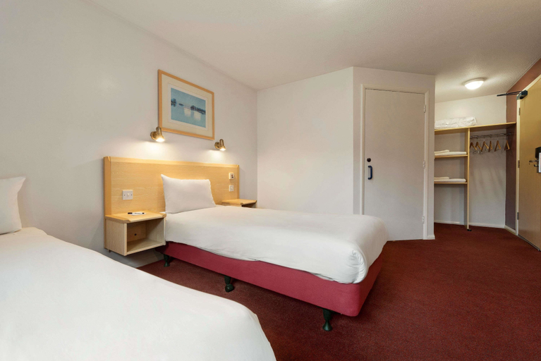 Bedroom 3, Days Inn by Wyndham Gretna Green M74, Dumfries and Galloway