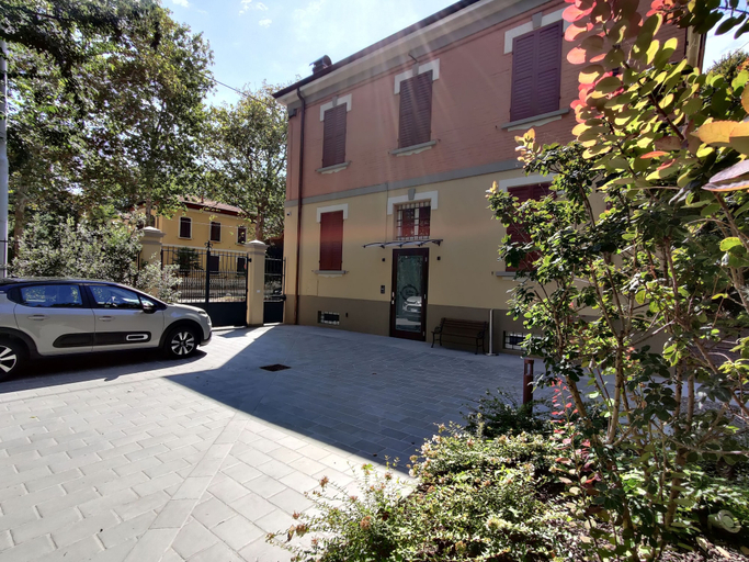 Exterior & Views 2, La Bella Modena Centro, Modena