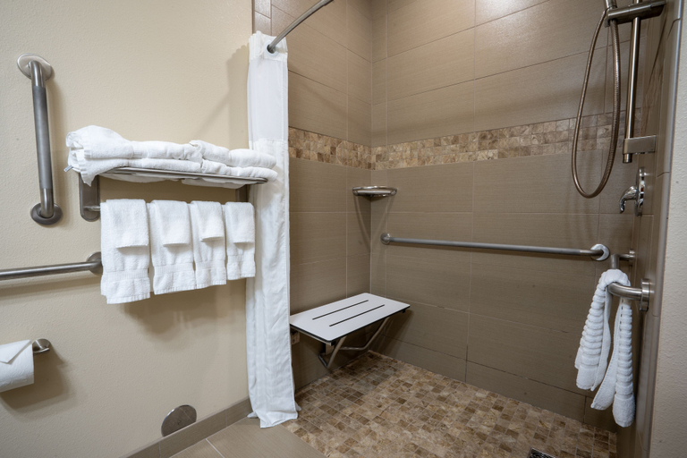 Bathroom 5, Rapid River Lodge, Crow Wing
