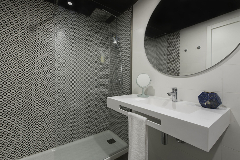 Bathroom 4, Aparthotel Vibra Mogambo - Adults Only, Baleares