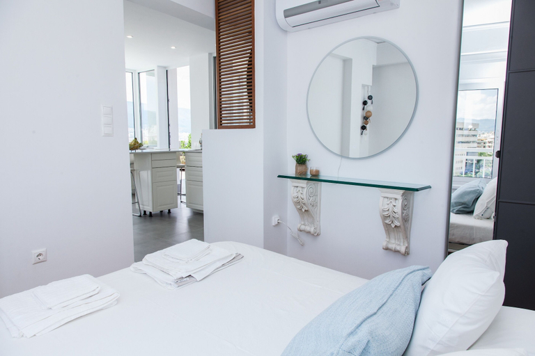 Room 5, Penthouse in center of Athens with View, Attica