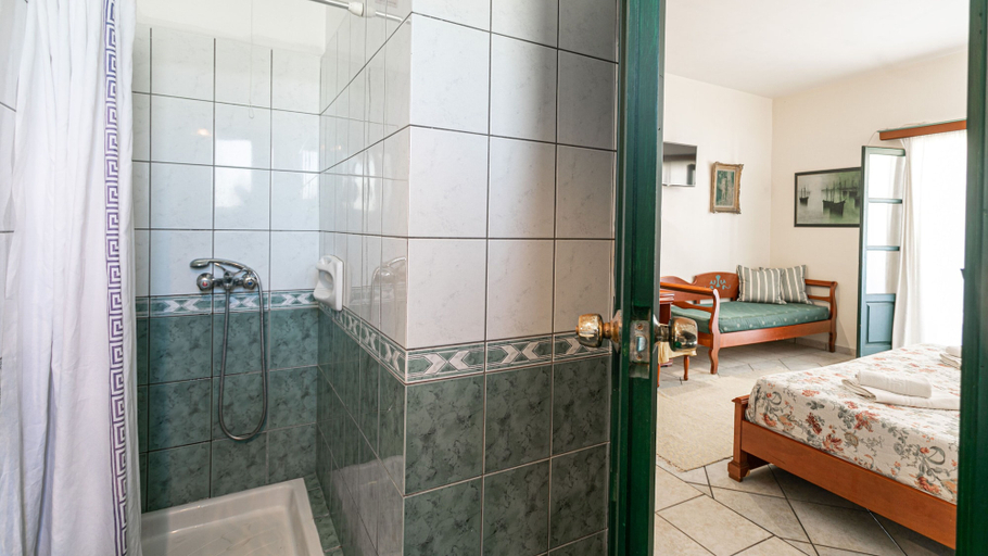 Bedroom 4, Apollon Hotel, South Aegean