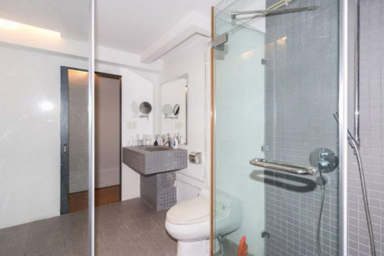 Bathroom 5, Ri Yue Xing Cheng Apartment 32, Ningbo