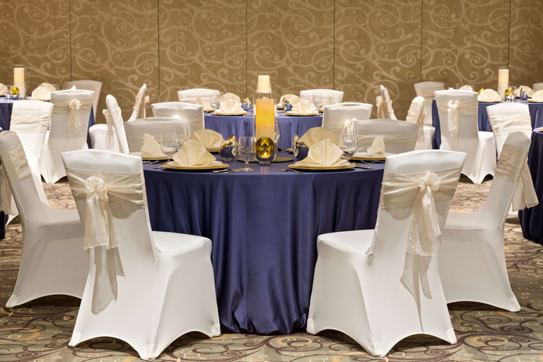 Food & Drinks 5, Hilton Garden Inn Houston NW/Willowbrook, Houston