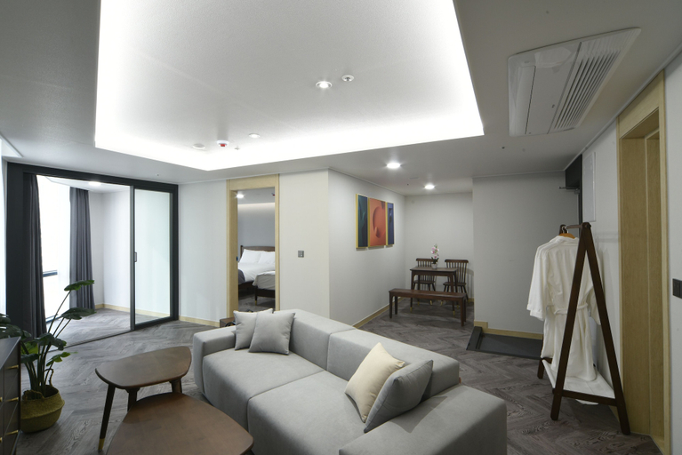 Others 5, Haeundae Central Hotel, Haeundae
