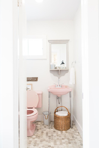 Bathroom 3, Lighthouse Lane Cottages, Halifax