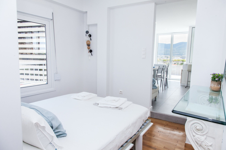 Room 2, Penthouse in center of Athens with View, Attica