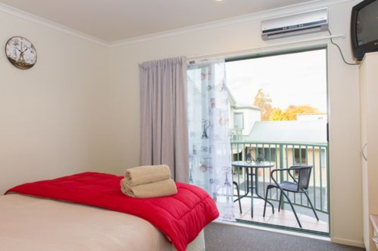 Bedroom 2, Hamilton Settlers Motor Lodge, Hamilton