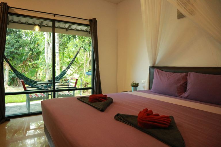 Bedroom 3, Raven Blue, Ko Lanta