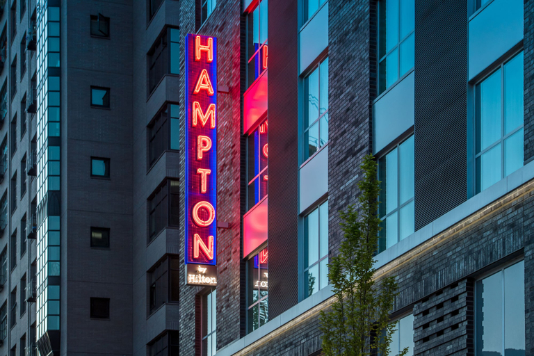 Exterior & Views 5, Hampton Inn & Suites Portland-Pearl District, Multnomah