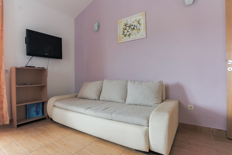 Others 5, Apartmani Goic, Jelsa