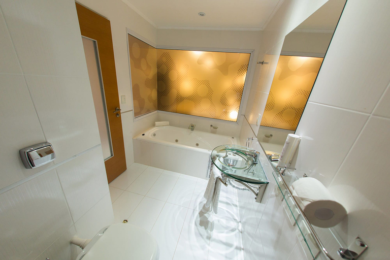 Bathroom, City Falls Iguazú, Iguazú