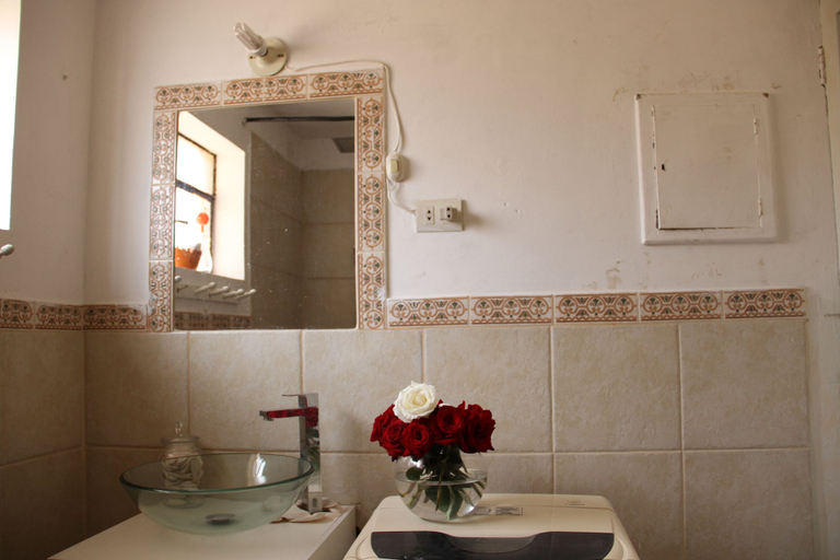 Bathroom 3, La Casa de San Blas, Cusco