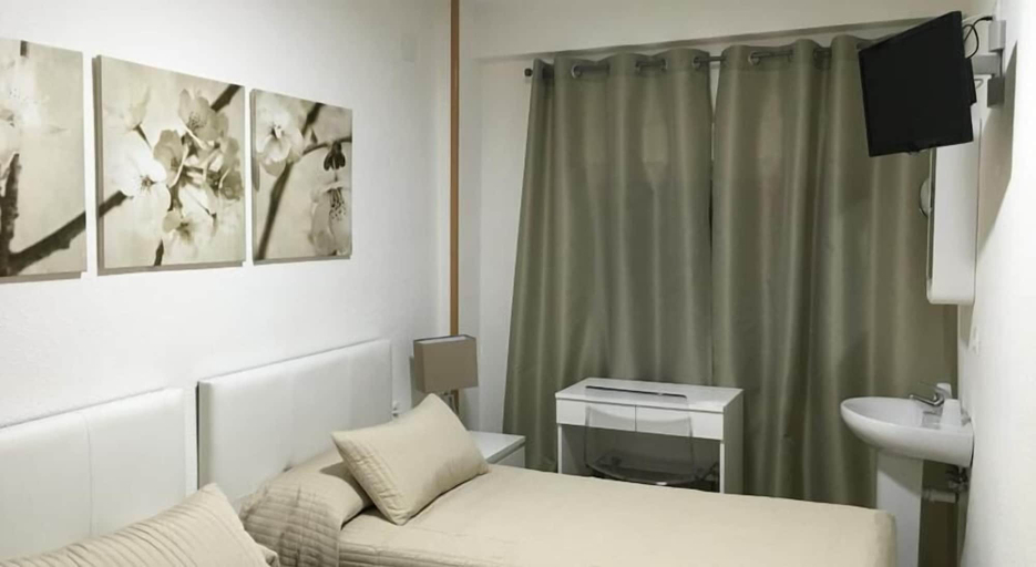 Bedroom 3, Pensión Alemania, Alicante
