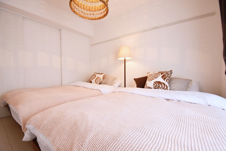 Bedroom 4, Mishuku Onna102, Onna