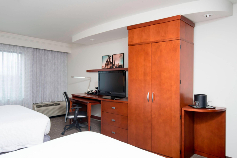 Bedroom 3, Courtyard by Marriott San Antonio North/Stone Oak at Legacy, Bexar