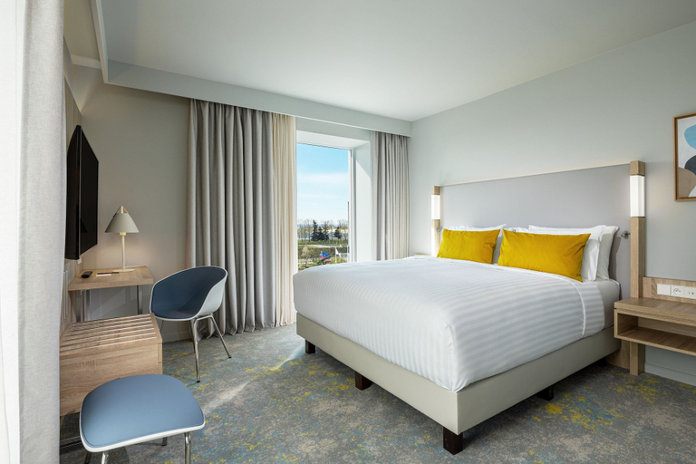 Bedroom 3, Courtyard by Marriott Paris Charles de Gaulle Central Airport, Val-d'Oise