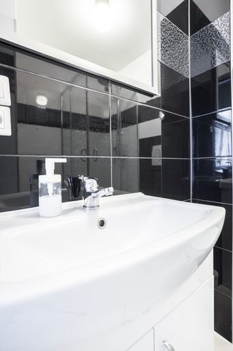 Bathroom 4, oompH Warsaw Central Apartment, Warsaw