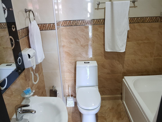 Bathroom 3, Royal Palace Hotel, Batumi