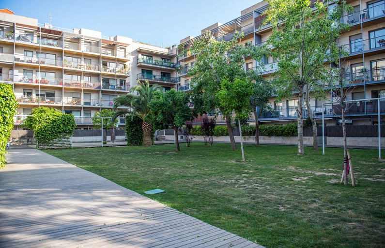 Exterior & Views 2, Opening Doors Pueblonuevo, Barcelona