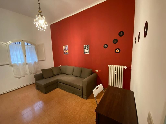 Others 5, Carducci Retreats, Bologna