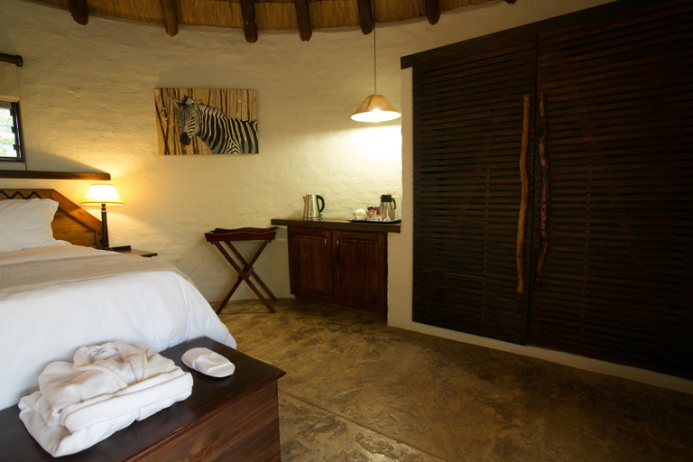 Bedroom 4, Mopane Bush Lodge, Vhembe