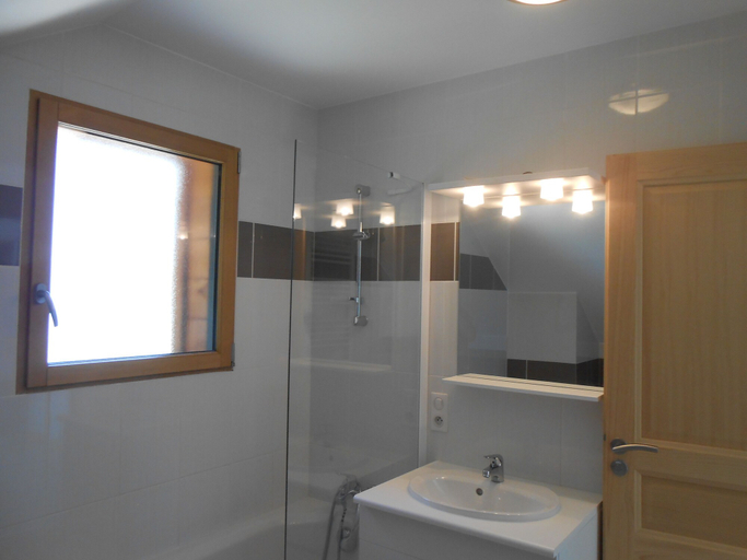Bathroom, Camping Le Panoramic, Haute-Savoie