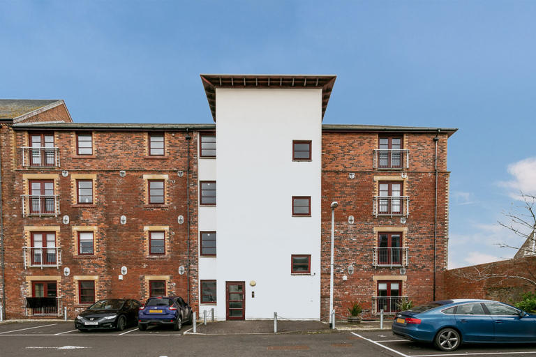 Exterior & Views, Elliot Suite No15 – Donnini Apartments, South Ayrshire