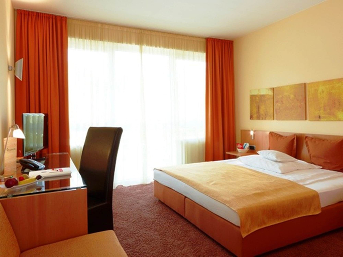 Bedroom 3, Hotel Restaurant Wessinger, Offenbach
