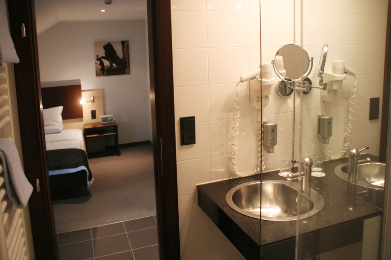 Bathroom 5, Schiller5 Hotel, München