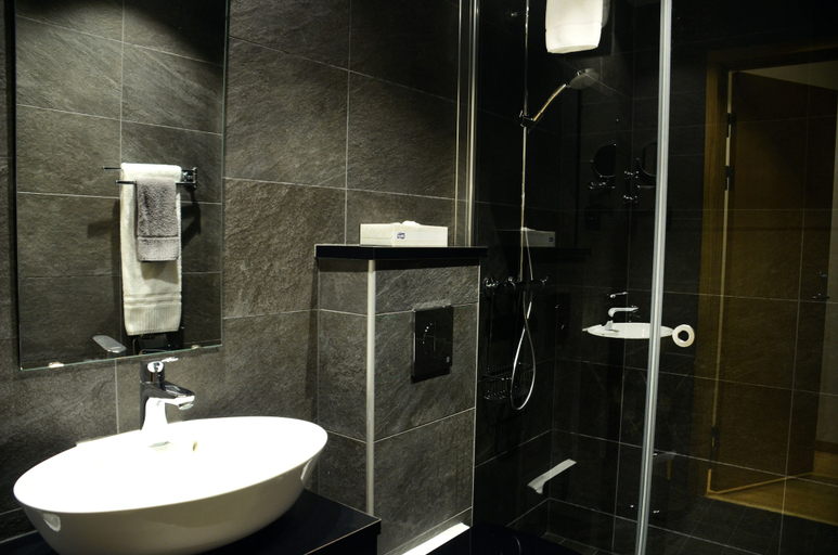 Bathroom 4, Home Hotel Bilan, Karlstad