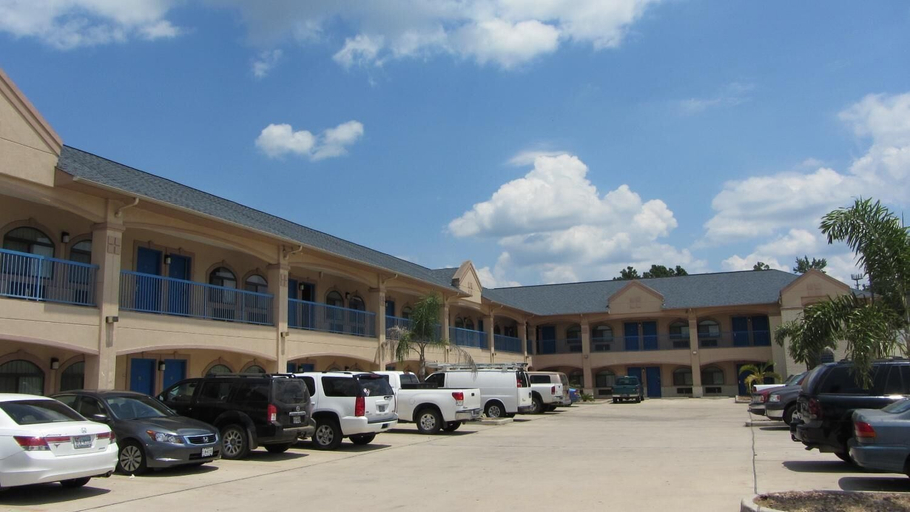 Exterior & Views 2, Regency Inn, Montgomery
