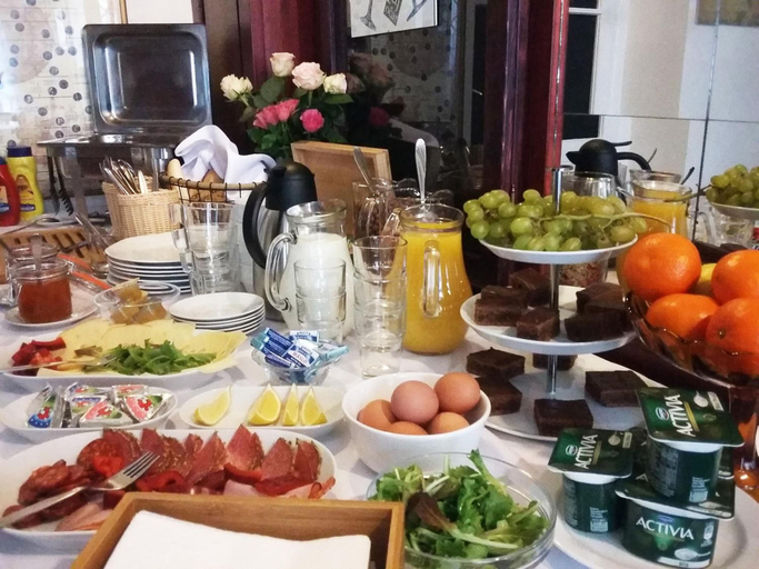 Food & Drinks 4, Teytz Apartments, Praha 7