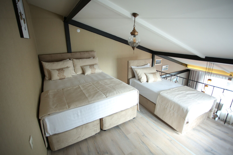 Bedroom 4, Artist Rooms Suites, Beyoğlu