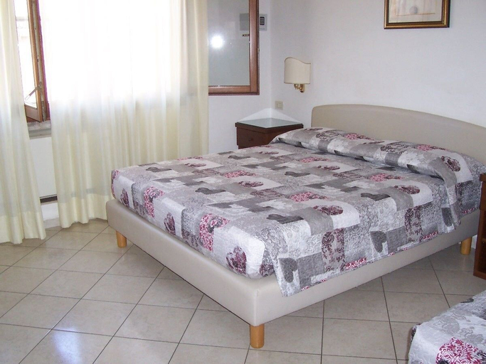 Bedroom 3, HOTEL VENCA', Venezia