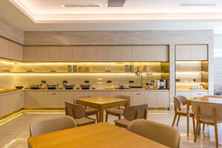 Food & Drinks 5, JI Hotel Kunming Qianxing Road Dashanghui Center, Kunming