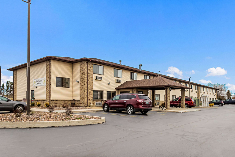 Exterior & Views 2, Quality Inn Sheboygan North I-43, Sheboygan