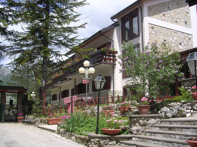 Exterior & Views 2, Hotel Orso Bianco, L'Aquila