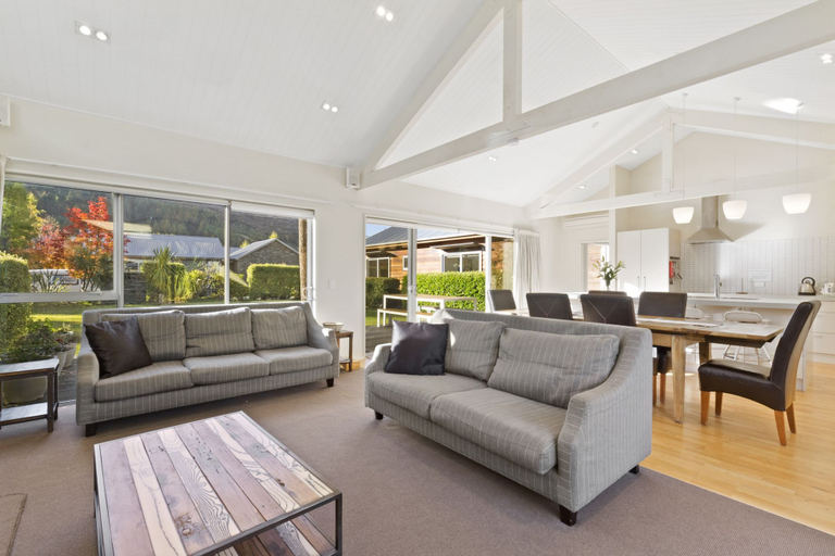 Others 5, Coronet Views, Queenstown-Lakes