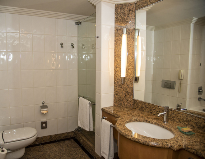 Bathroom 5, Adana Hilton SA, Yüreğir