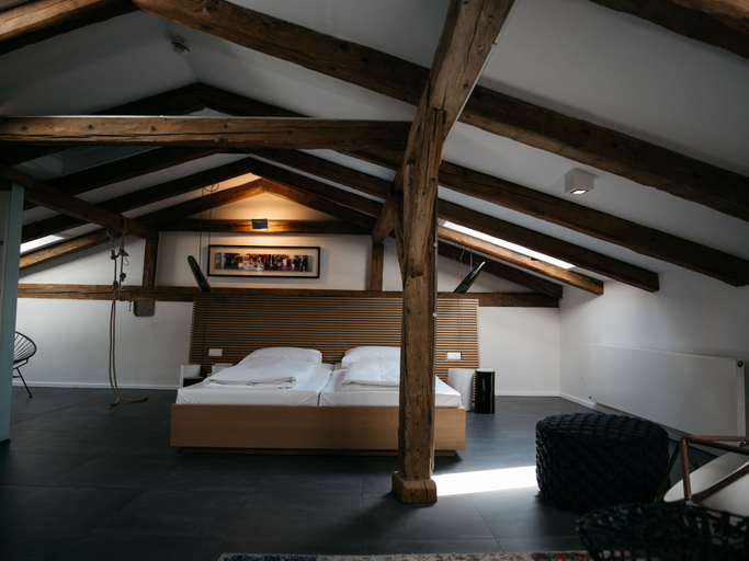 Bedroom 2, Arthotel Blaue Gans, Salzburg