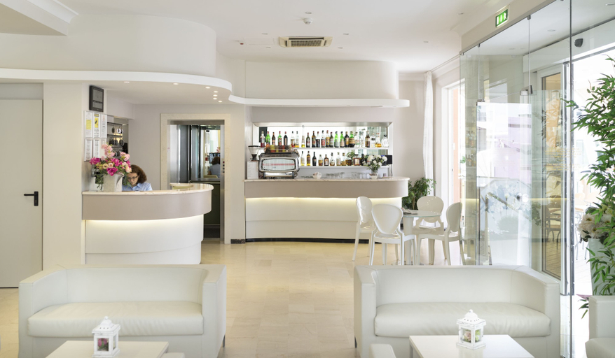 Food & Drinks 5, Hotel Radar, Rimini