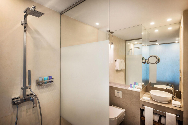 Bathroom 4, Sheraton Baku Intourist, Baku