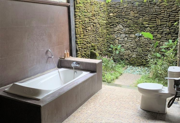 Bathroom 5, Bagiya Suites & Villas, Gianyar