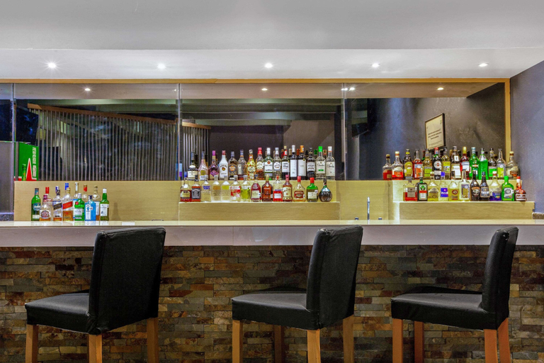 Food & Drinks 5, CHN Hotel Monterrey Centro, Trademark by Wyndham, Monterrey