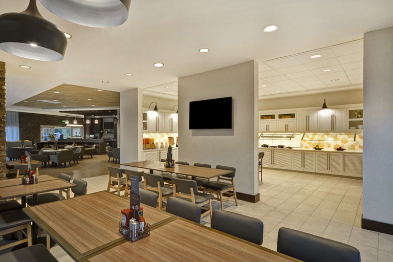Food & Drinks 5, Hyatt Place Fresno, Fresno